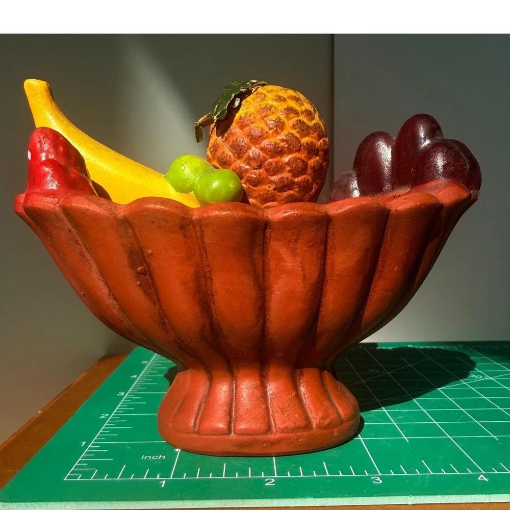 Vintage Ceramic Fruit Bowl with Pineapple Grapes Banana‎ Apple Decor